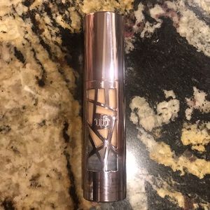 Waterproof Long-wear Liquid Foundation